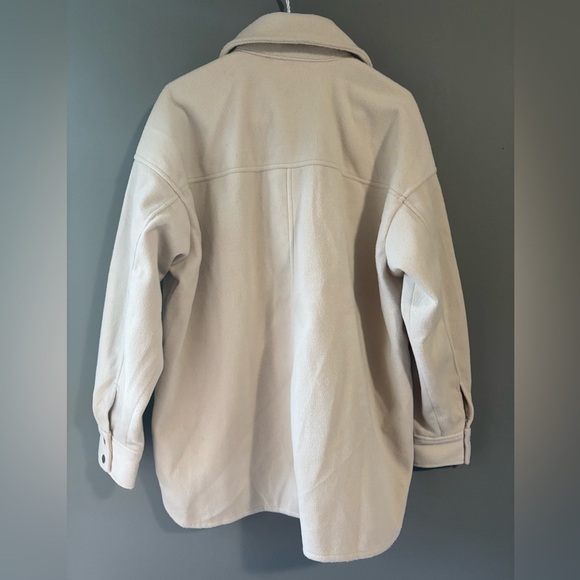 H&M size small Women's Cream felted Jacket, button up, oversized, soft - Picture 7 of 7